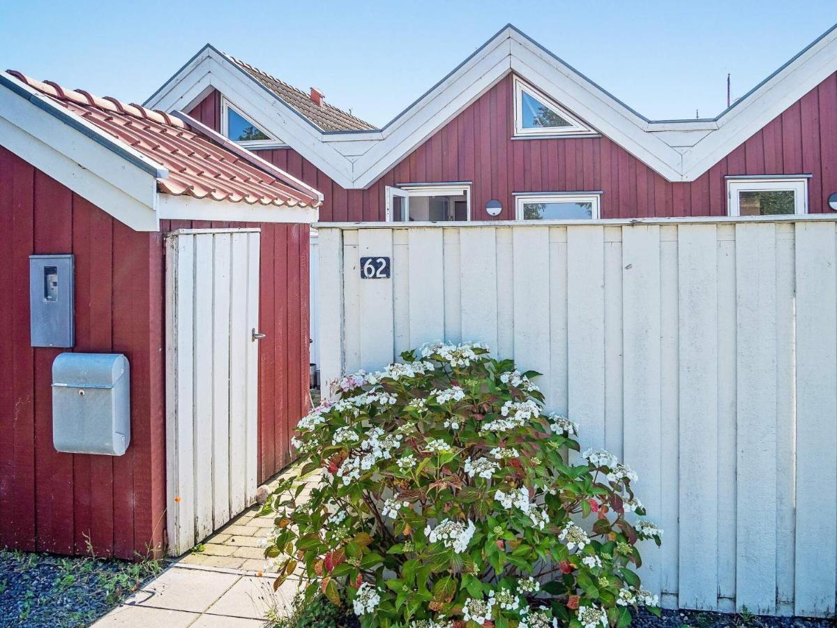4 Person Holiday Home In Nibe Buitenkant foto